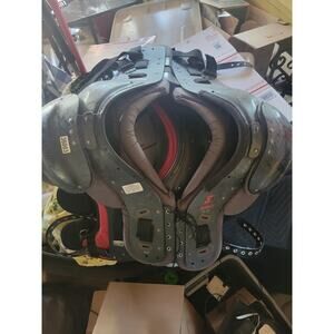 Schutt Lightning 8351 X-Large 19”-20” Junior High Football Shoulder Pads Black